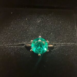 Elegant Silver Ring with 1 CT Emerald Zambia Green Stone Band is Adjustable